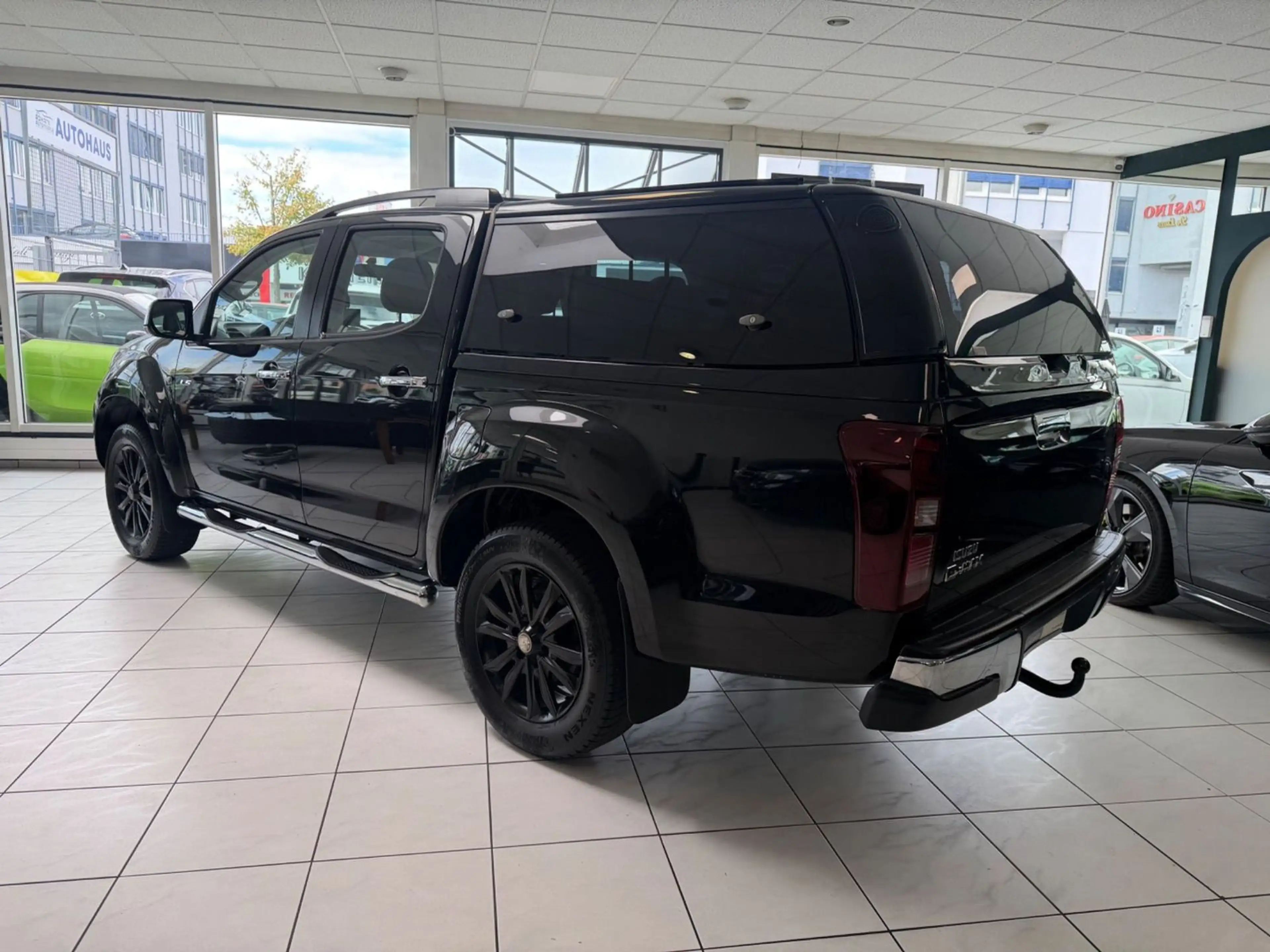 Isuzu D-Max 1,9 TD JÄGERUMBAU HARDTOP 5-SITZER AWD TOP — photo 7