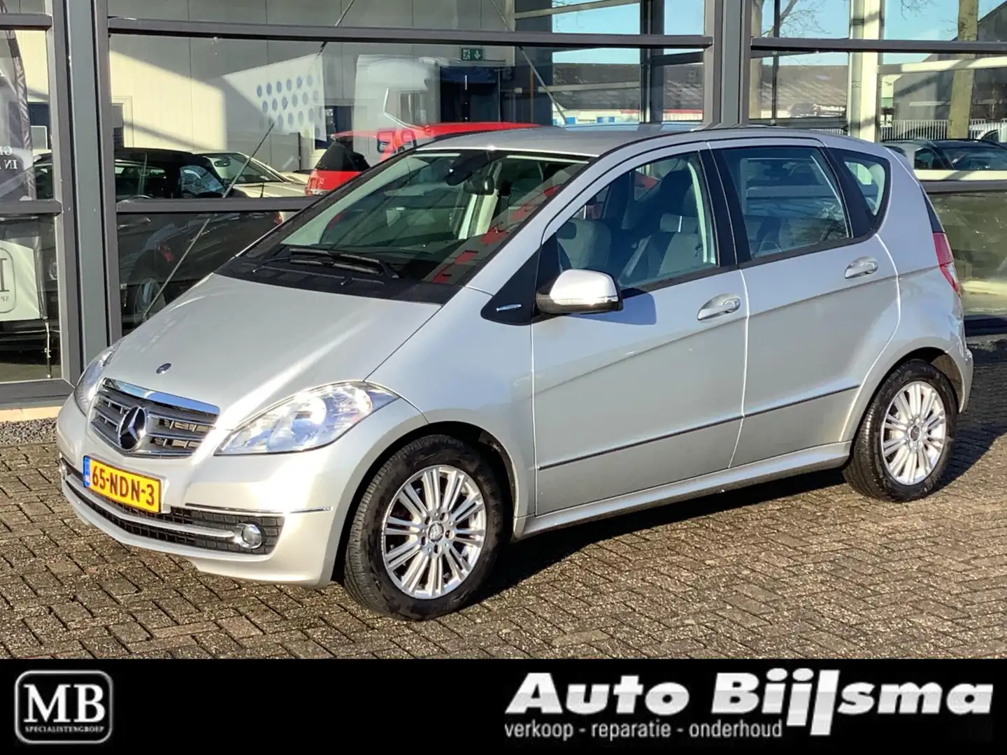 Mercedes-Benz A 160 Avantgarde, automaat, cruise, stoelverwarming Gris - 1