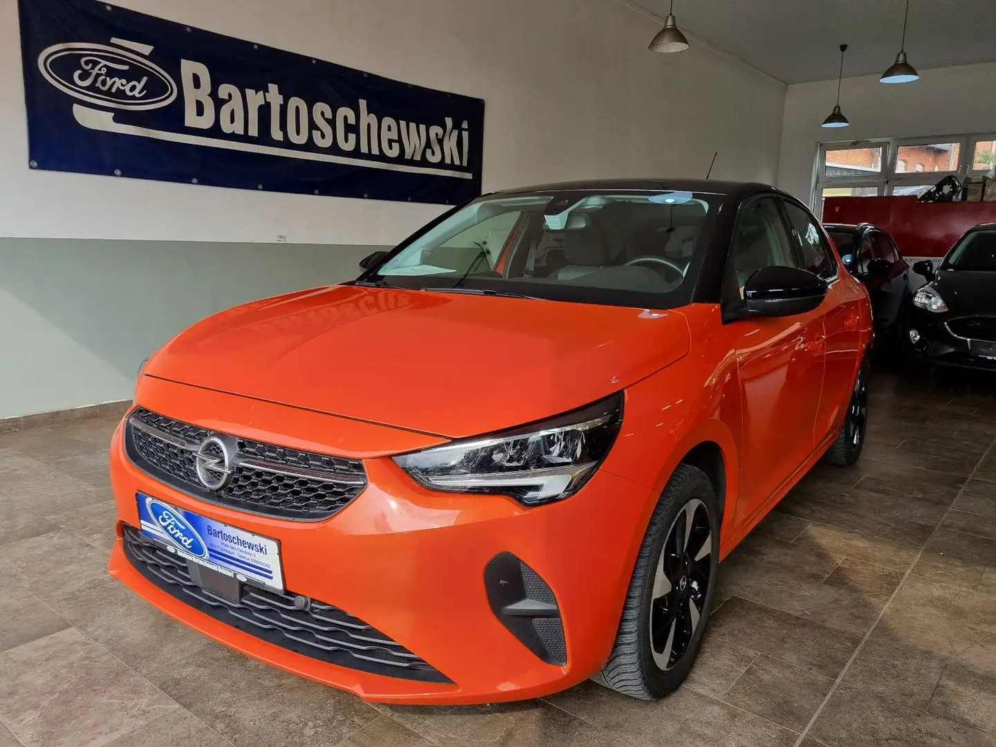 Opel Corsa F e Edition Orange - 1