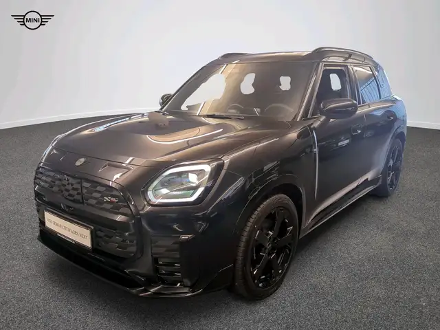 MINI Countryman E John Cooper Works Trim