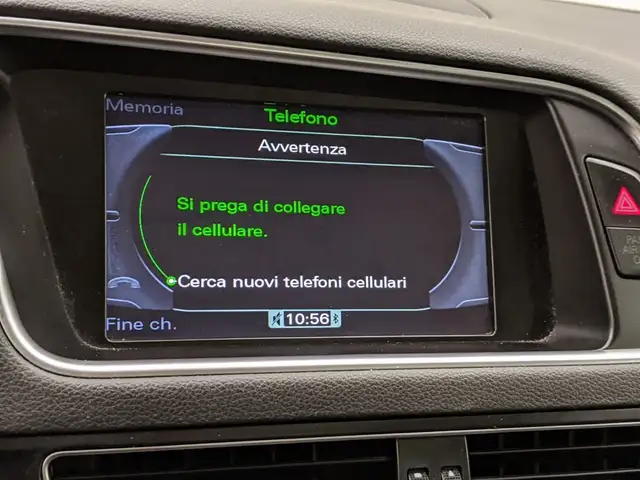Audi Q5 view 12