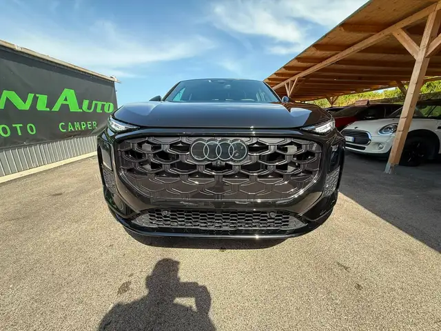 Audi Q3 view 2