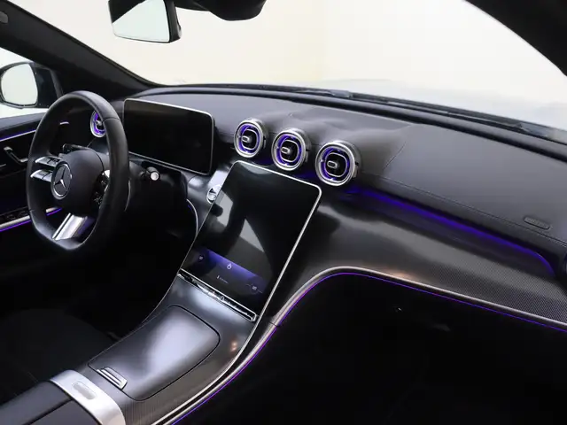 Mercedes-Benz C-Class view 5