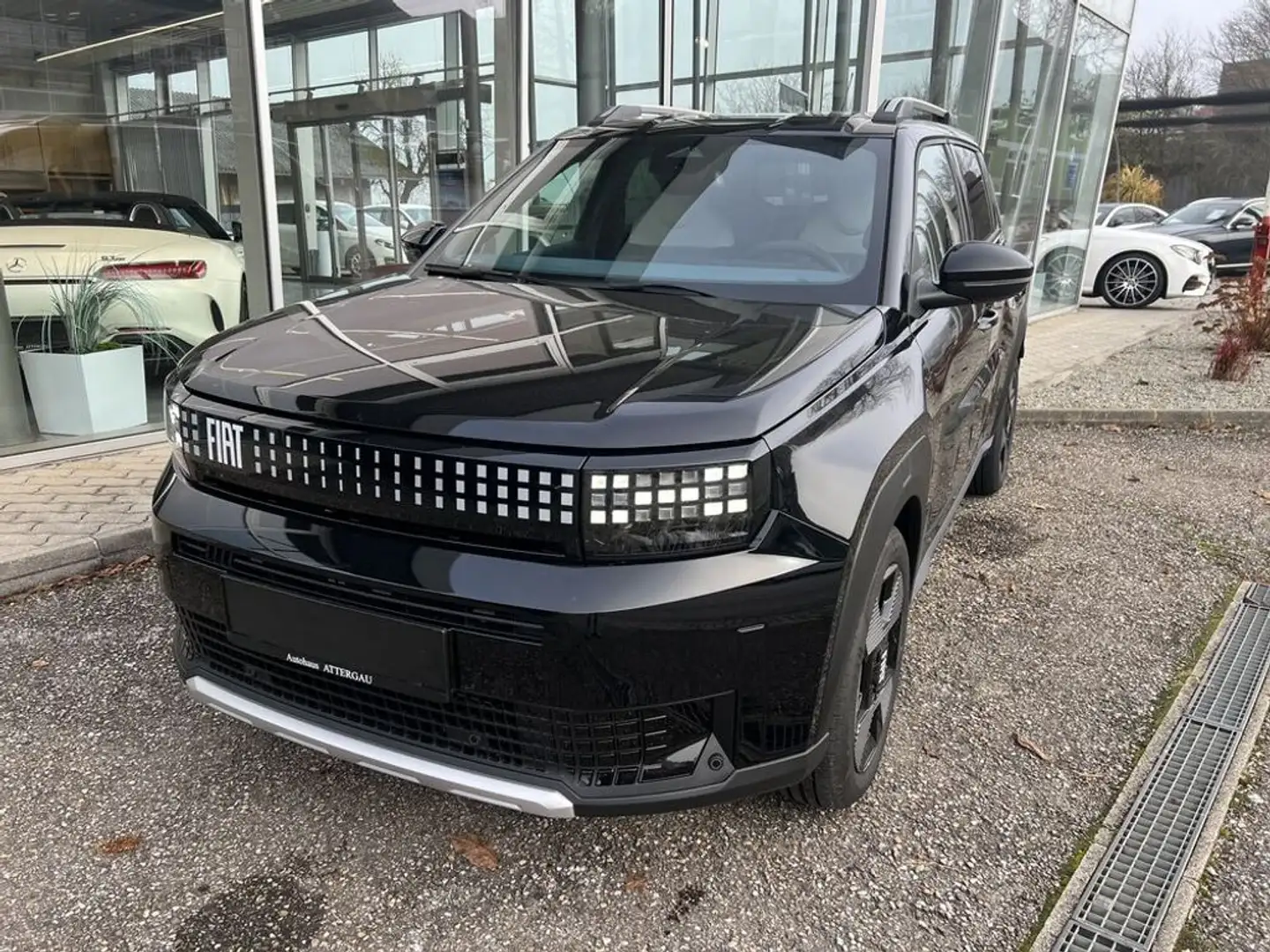 Fiat Grande Panda °La Prima° °ATTERGAU-ANGEBOT° Zwart - 1