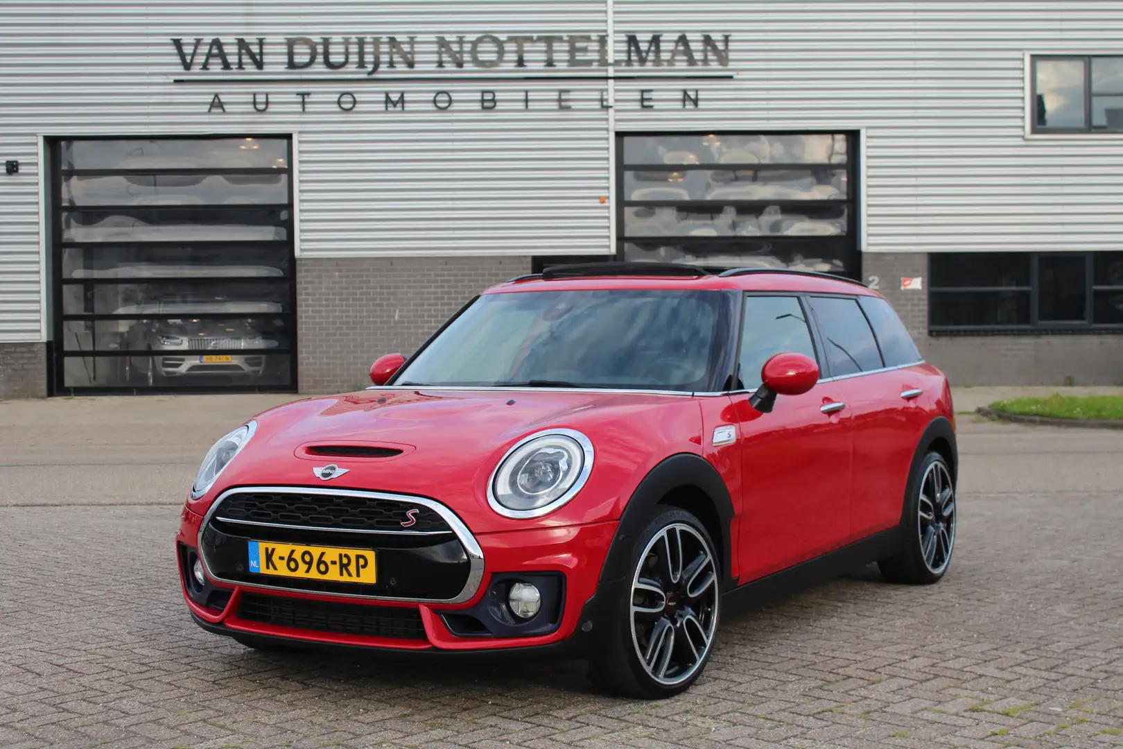 MINI John Cooper Works Clubman Mini 2.0 S JCW / Panoramadak / HUD Rood - 1