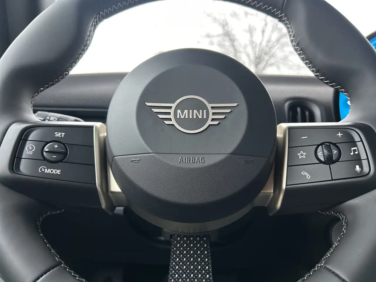 MINI Convertible снимка MINI Convertible