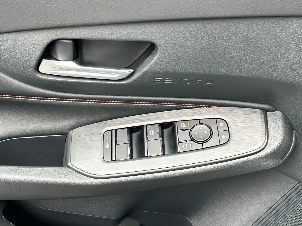 Nissan Sentra снимка Nissan Sentra