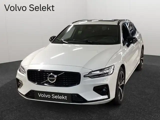 Volvo V60 B4 Plus Dark / Essence