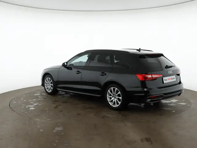 Audi A4 view 5