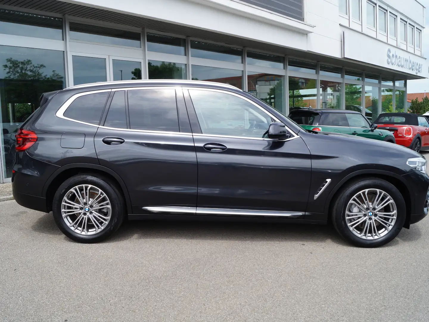BMW X3 xDrive30d Aut Luxury Line *Navi * LED * Leder Grijs - 2