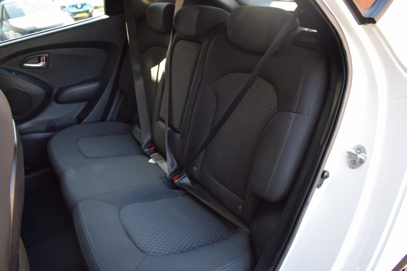 Hyundai iX35 - — photo 14