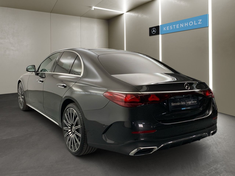 Mercedes-Benz E 450 4Matic LEDER+AMG+AHK+PANO+360°+BURMESTER — photo 5