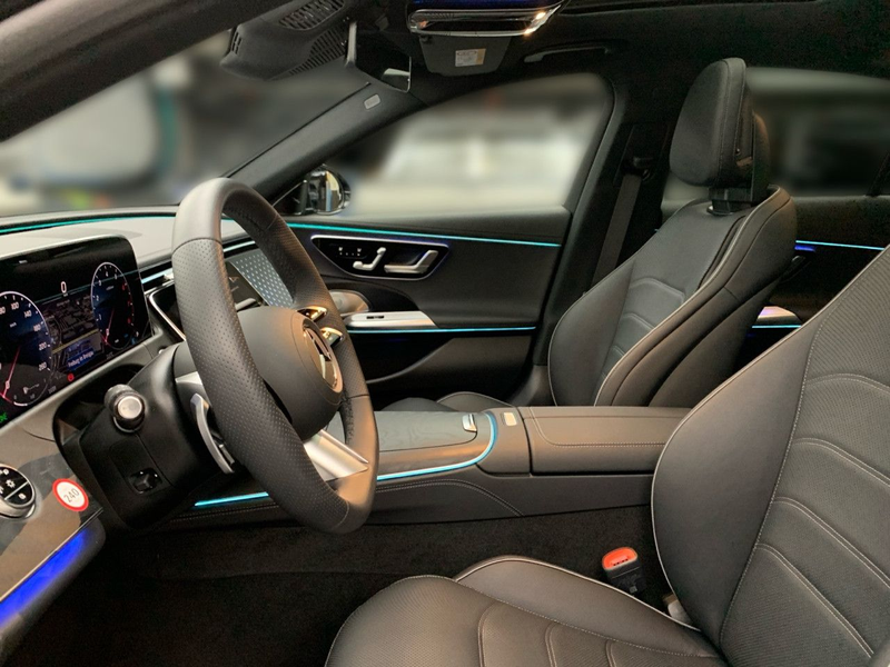 Mercedes-Benz E 450 4Matic LEDER+AMG+AHK+PANO+360°+BURMESTER — photo 9