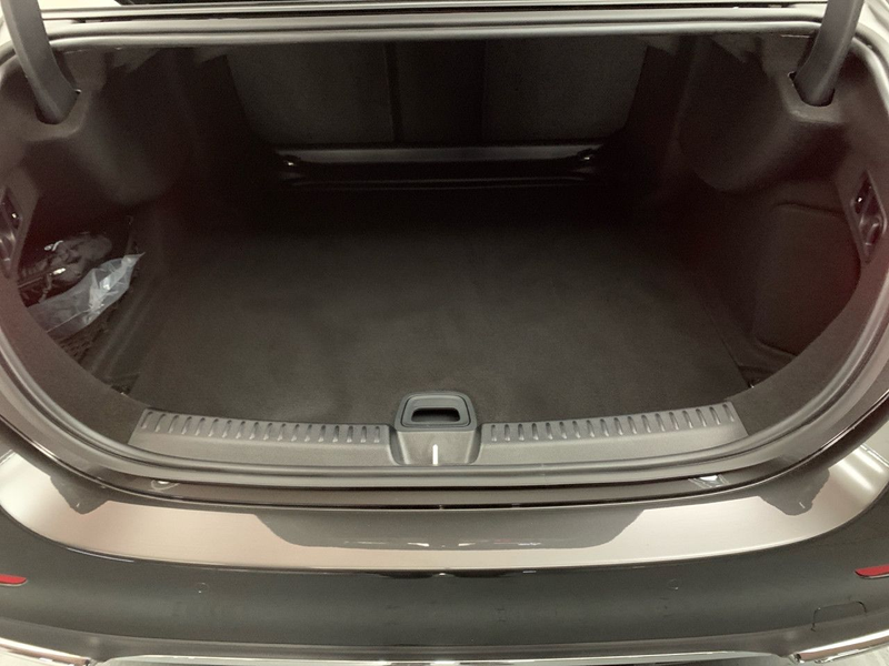 Mercedes-Benz E 450 4Matic LEDER+AMG+AHK+PANO+360°+BURMESTER — photo 14