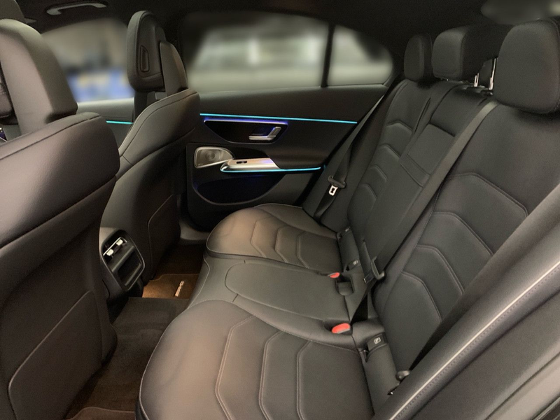 Mercedes-Benz E 450 4Matic LEDER+AMG+AHK+PANO+360°+BURMESTER — photo 13