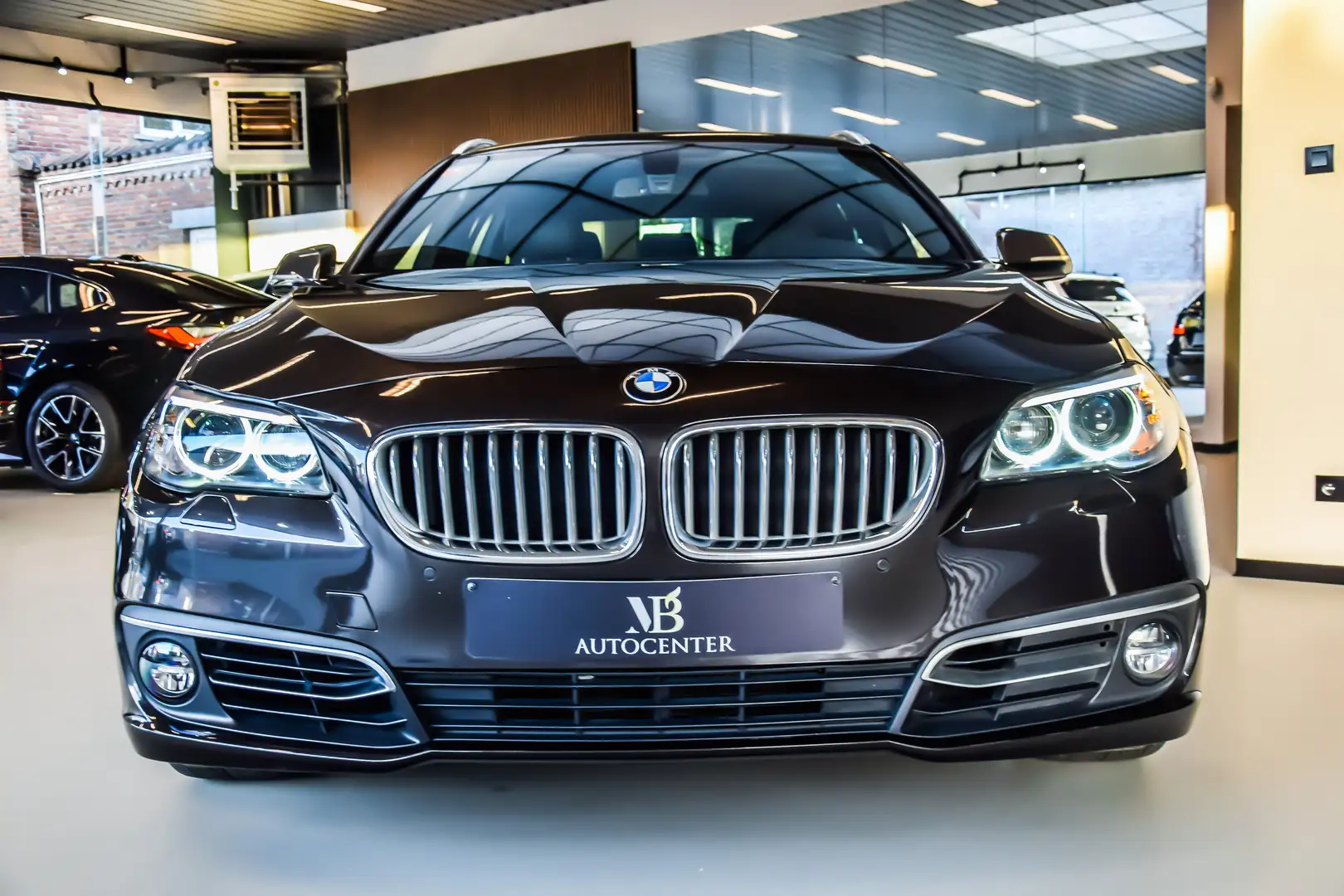 BMW 520 520d Touring Modern Line 06/2014 - Euro 6 Brun - 2