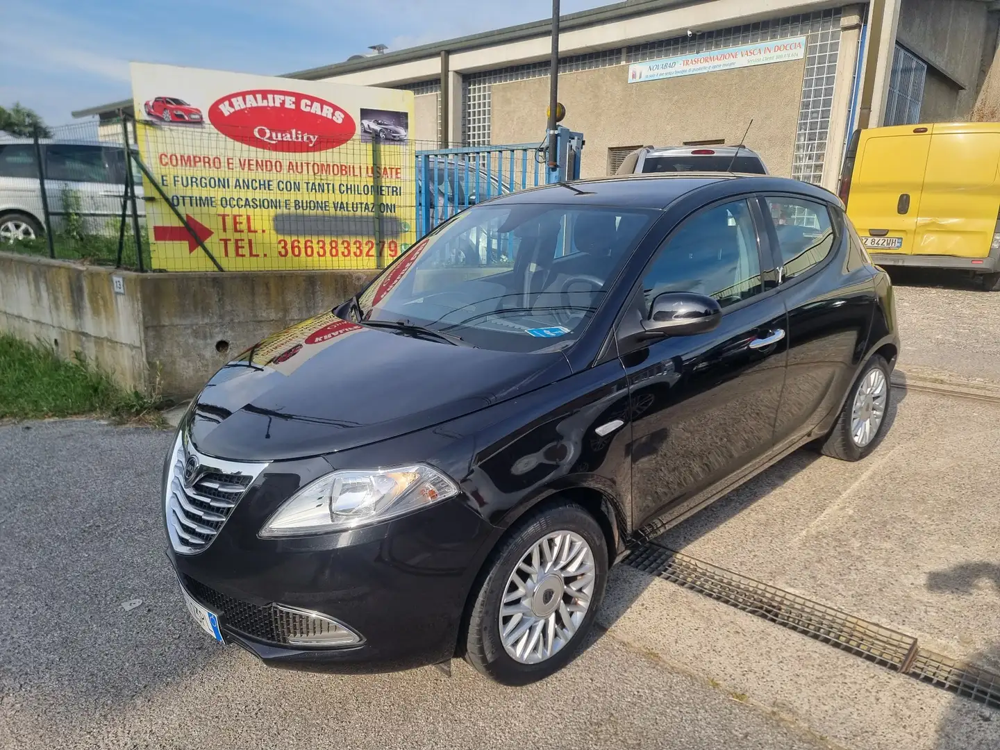 Lancia Ypsilon 1.2 8v Elle 69cv Czarny - 2