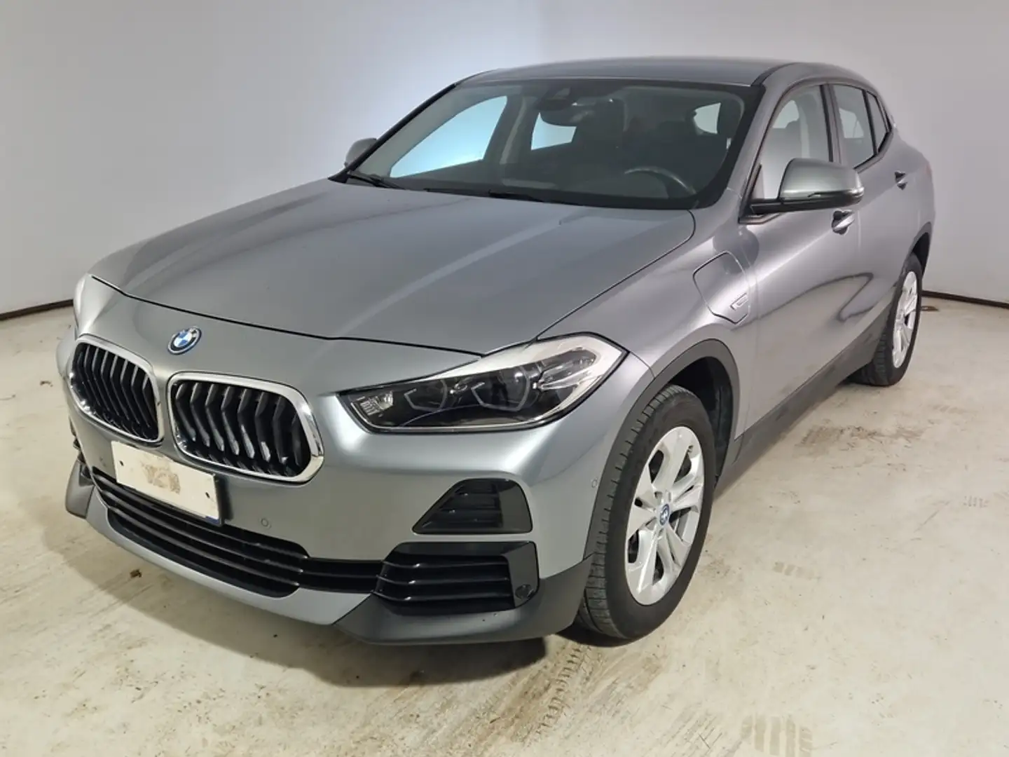 BMW X2 xDrive 25e Business X automatico - 1