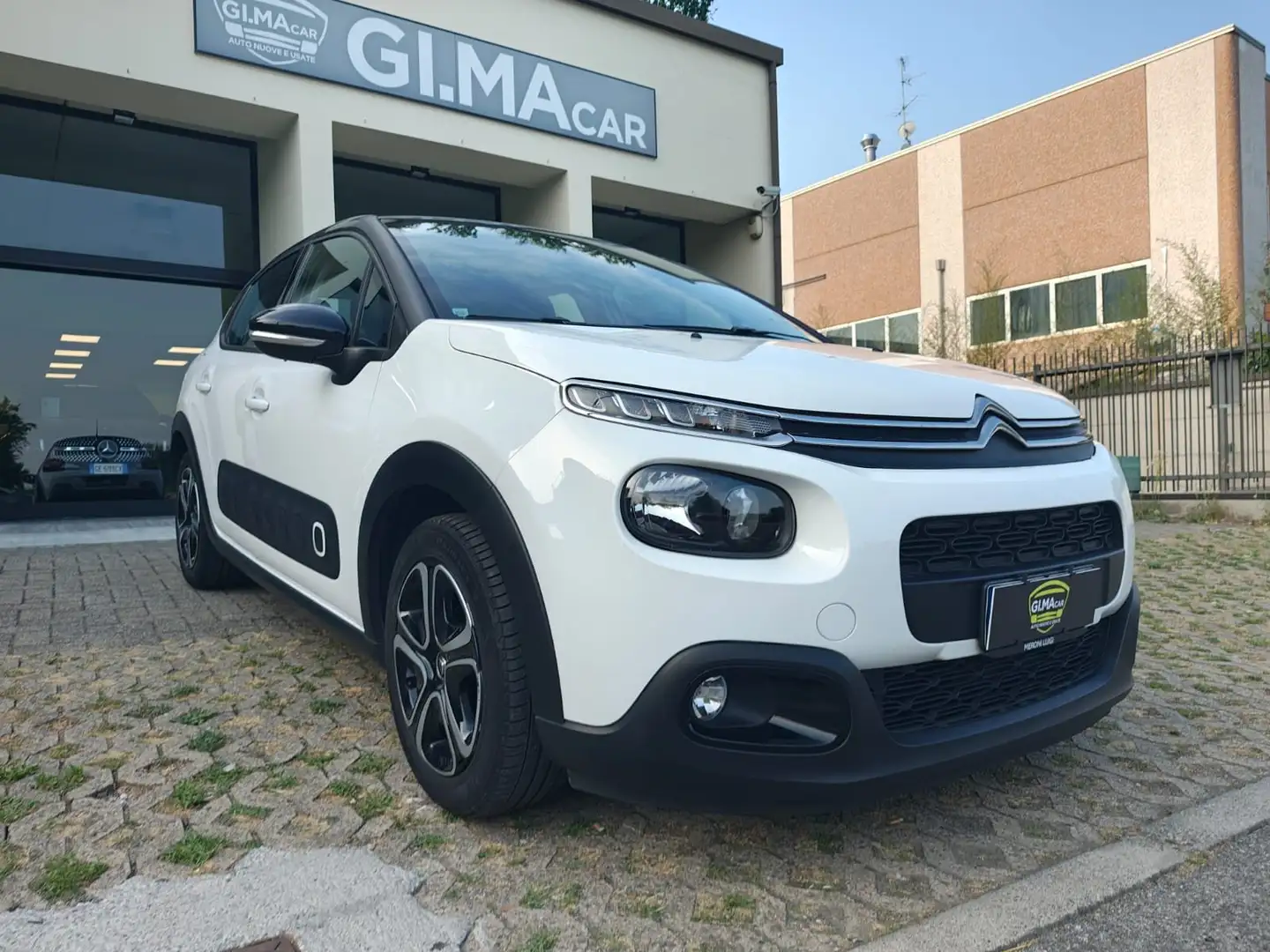 Citroen C3 1.2 puretech Shine s RETROCAMERA Bianco - 1