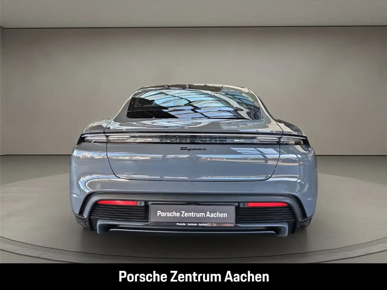 Porsche Taycan Black Edition InnoDrive Head-Up 21-Zoll 5