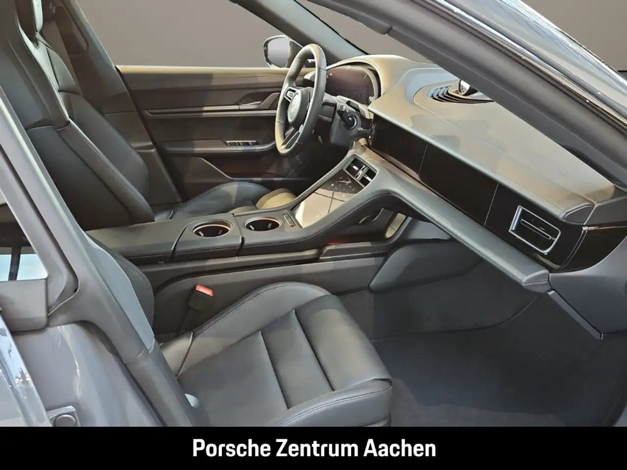 Porsche Taycan Black Edition InnoDrive Head-Up 21-Zoll 14