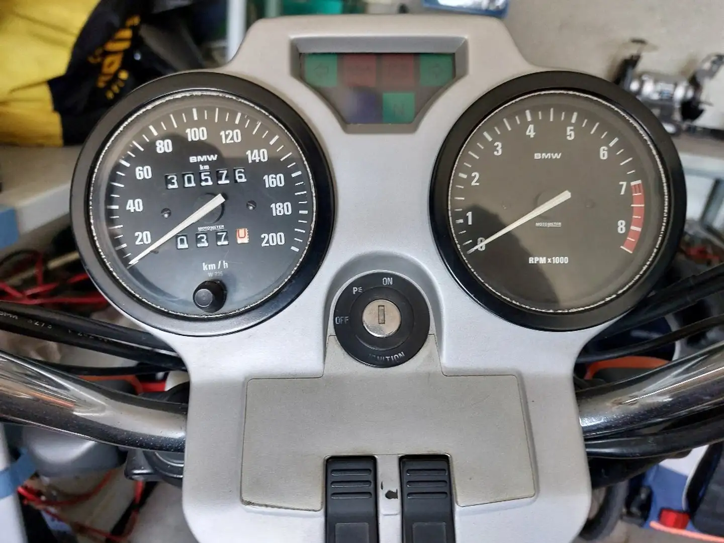 BMW R 80 R 247E Paars - 2