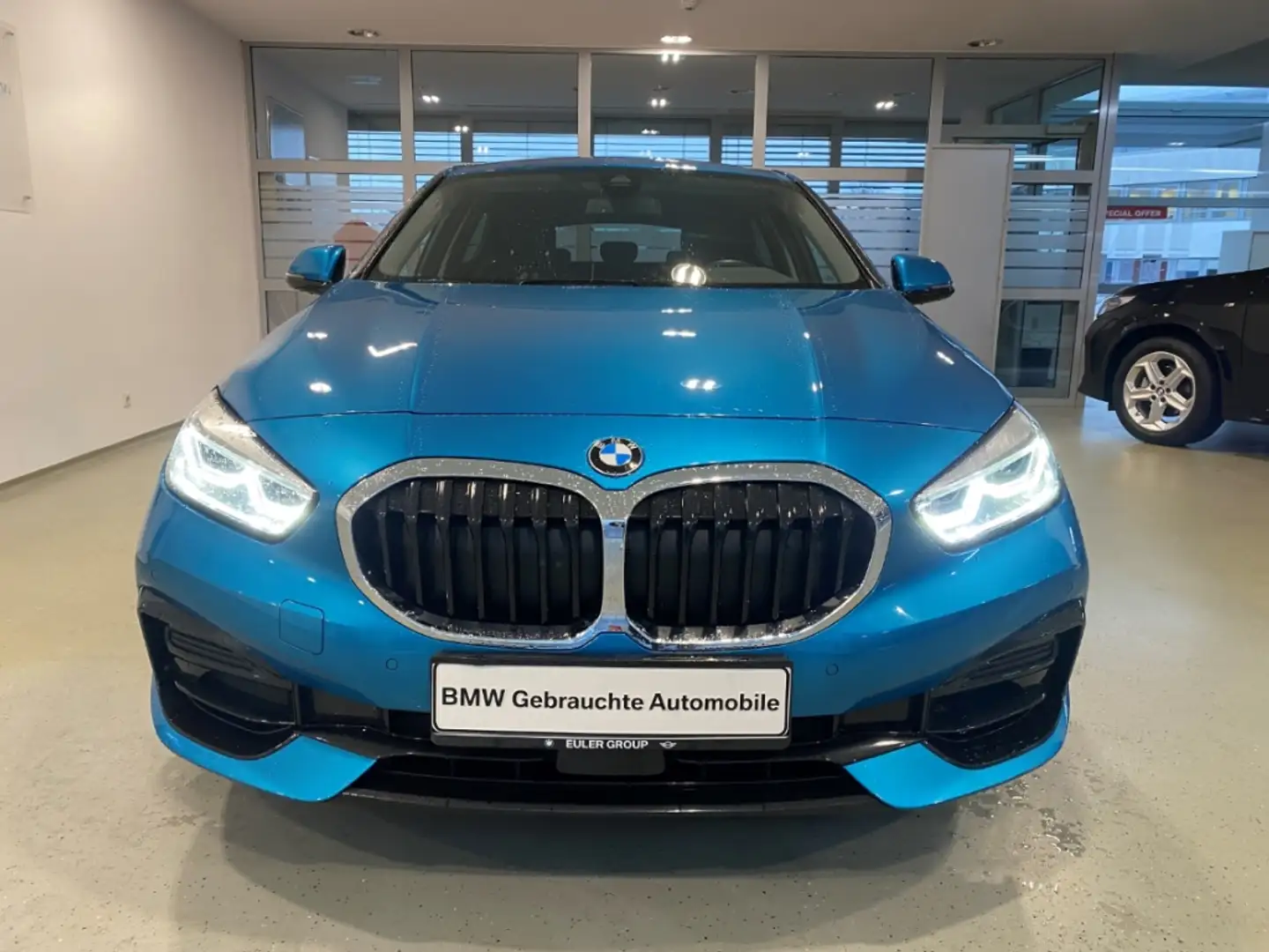 BMW 116 i 5-Türer Navi LED Sport Line Tempomat autom. Heck Blau - 2