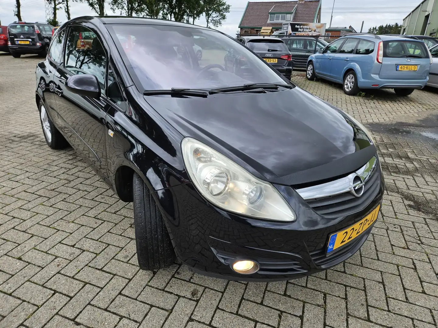 Opel Corsa 1.4-16V Cosmo. 2008. Airco/Cruise/CV/Half Leder/Mi Negro - 2