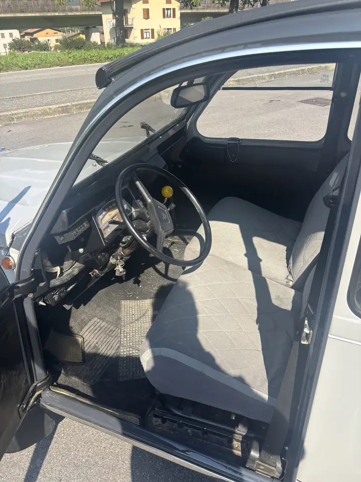 Citroen 2CV6 0.6 Charleston, foto 5