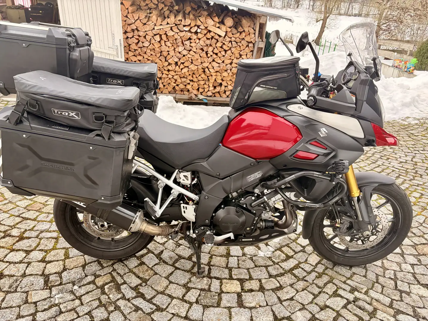 Suzuki V-Strom 1000 Rojo - 2
