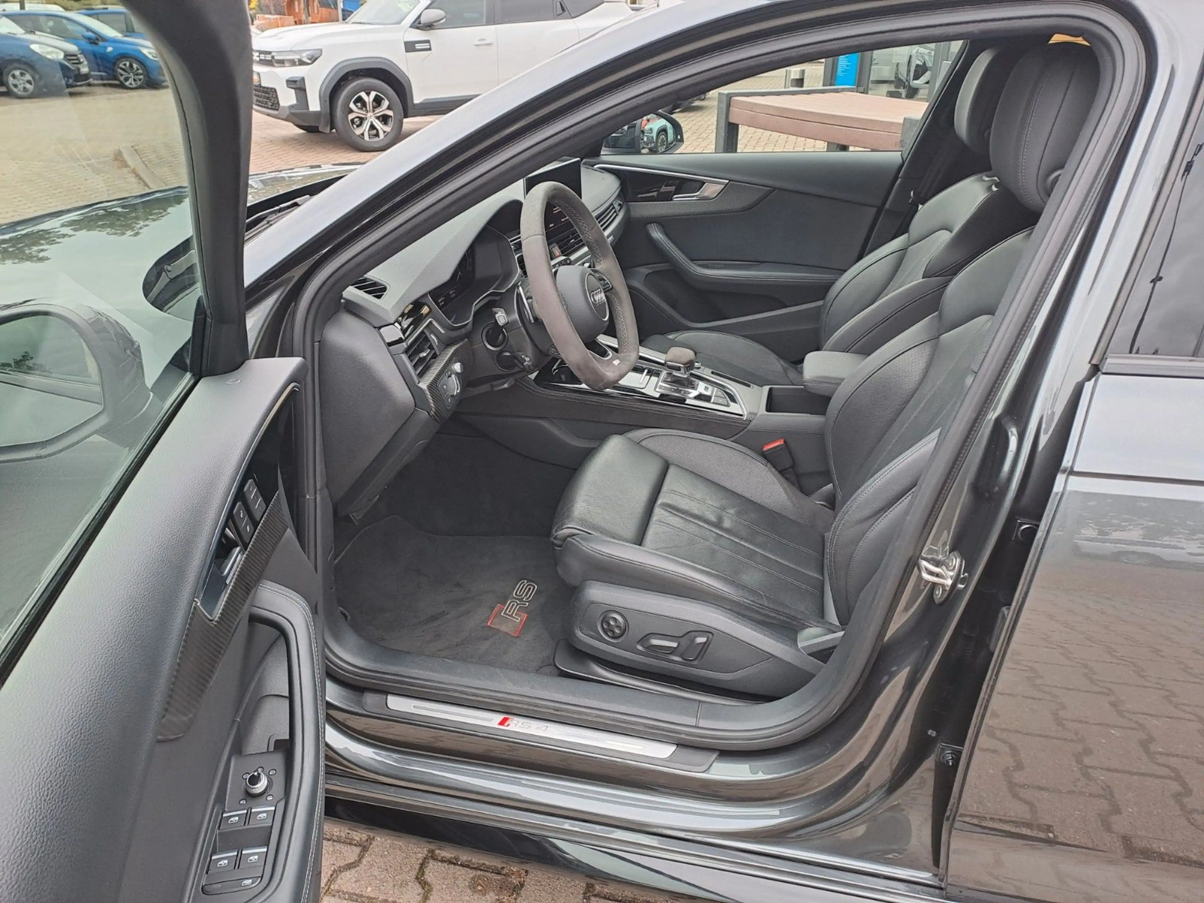 Audi RS4 Avant 2.9 TFSI quattro — photo 11