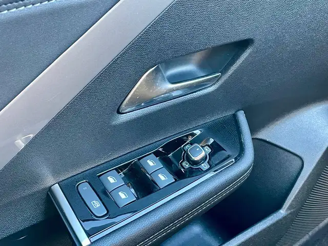 Opel Astra view 13