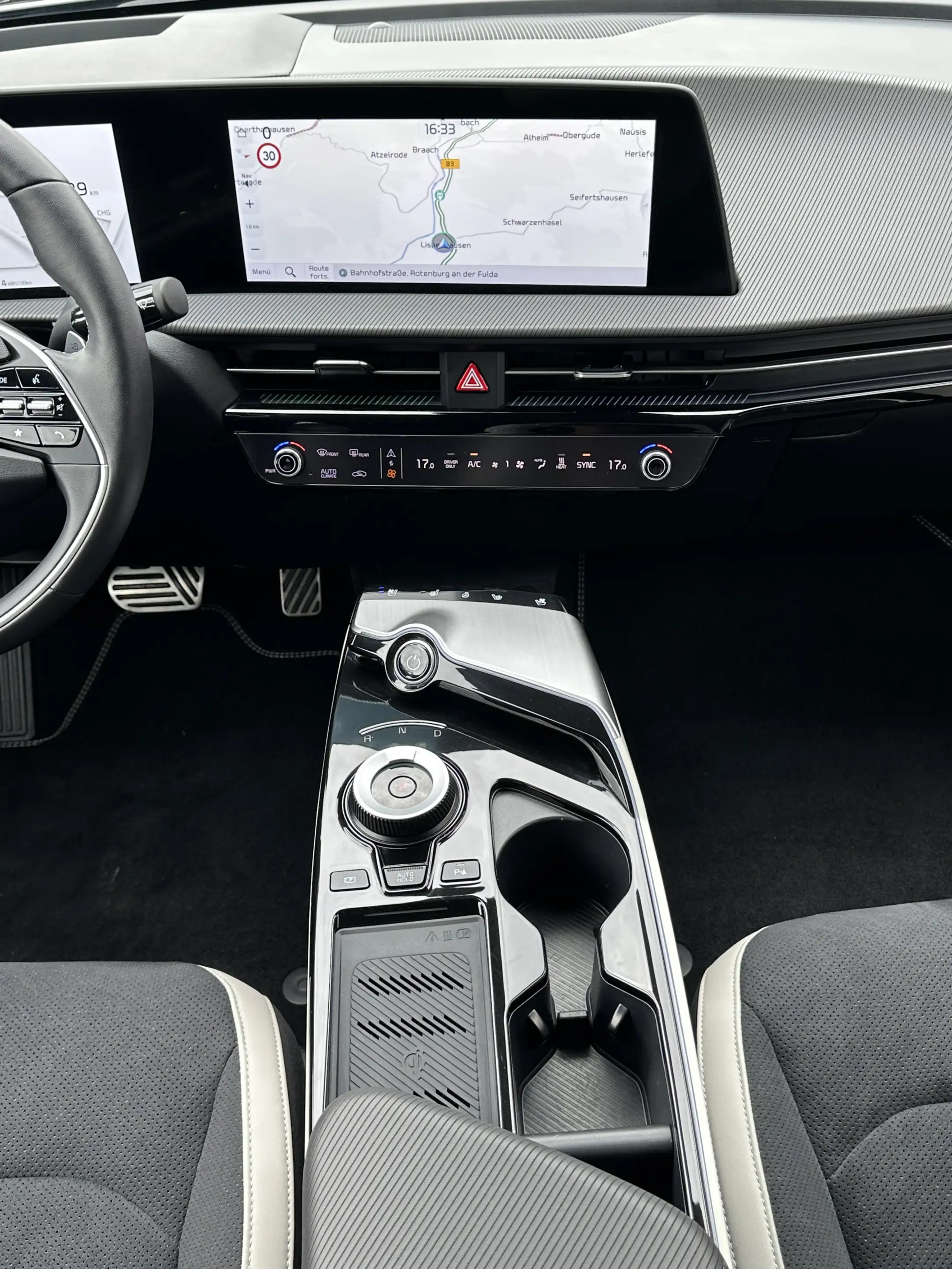 Kia EV6 GT-Line LED PANO HUD MEMO 360° AHK 77,4KWh — photo 18