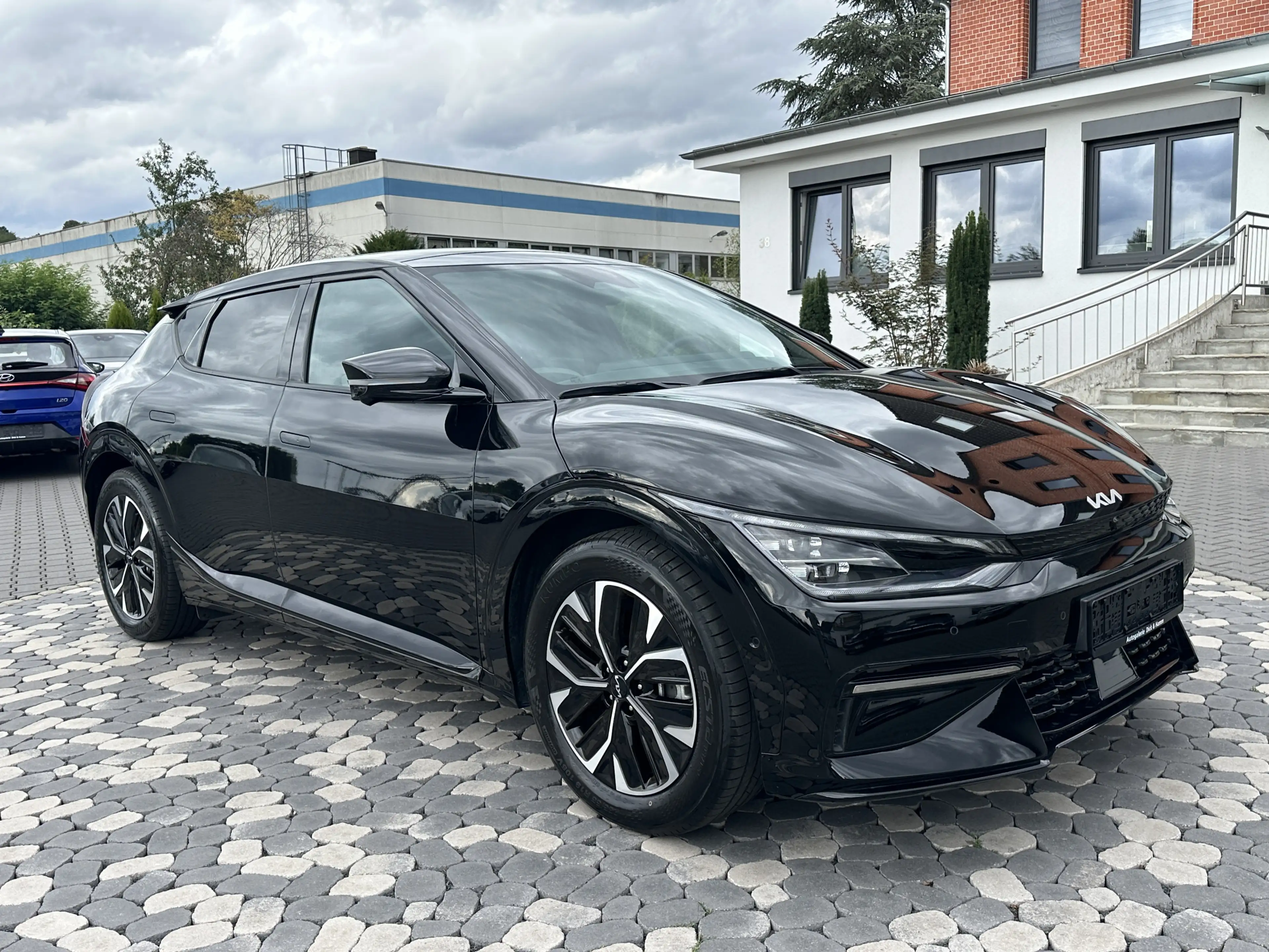 Kia EV6 GT-Line LED PANO HUD MEMO 360° AHK 77,4KWh — photo 2