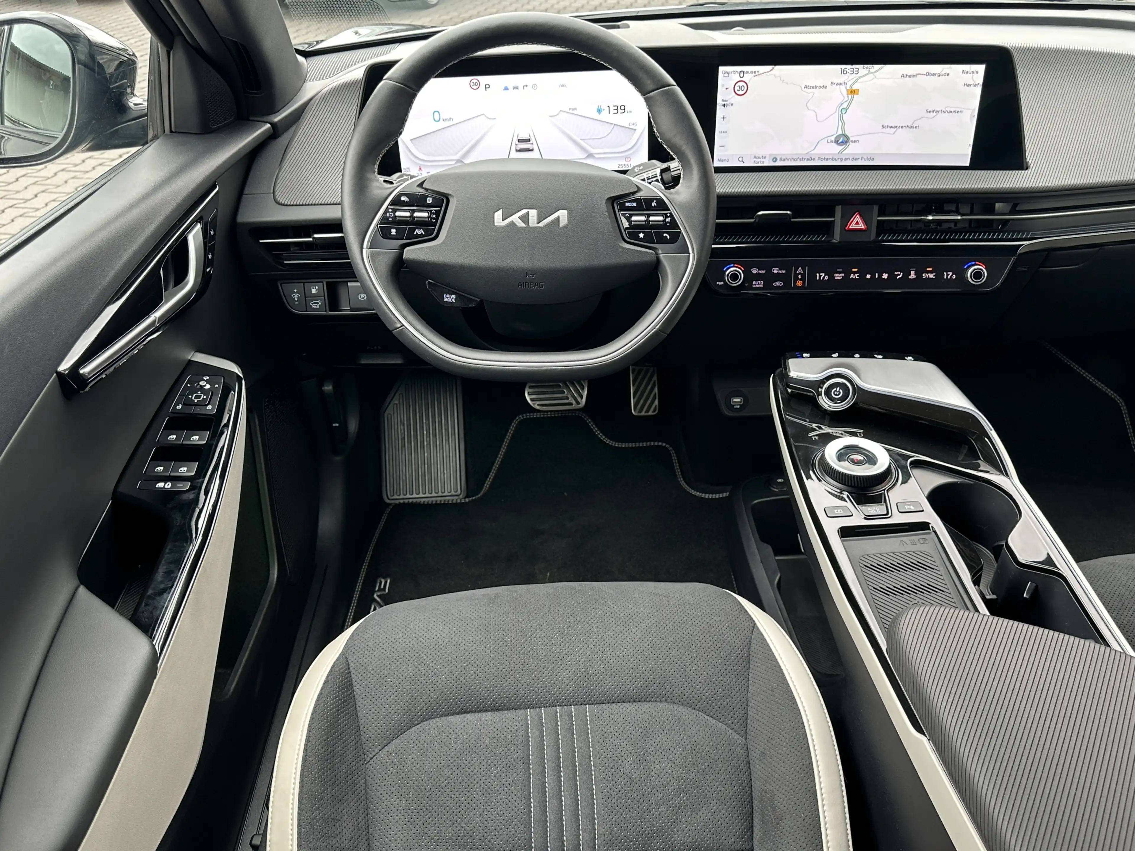 Kia EV6 GT-Line LED PANO HUD MEMO 360° AHK 77,4KWh — photo 16