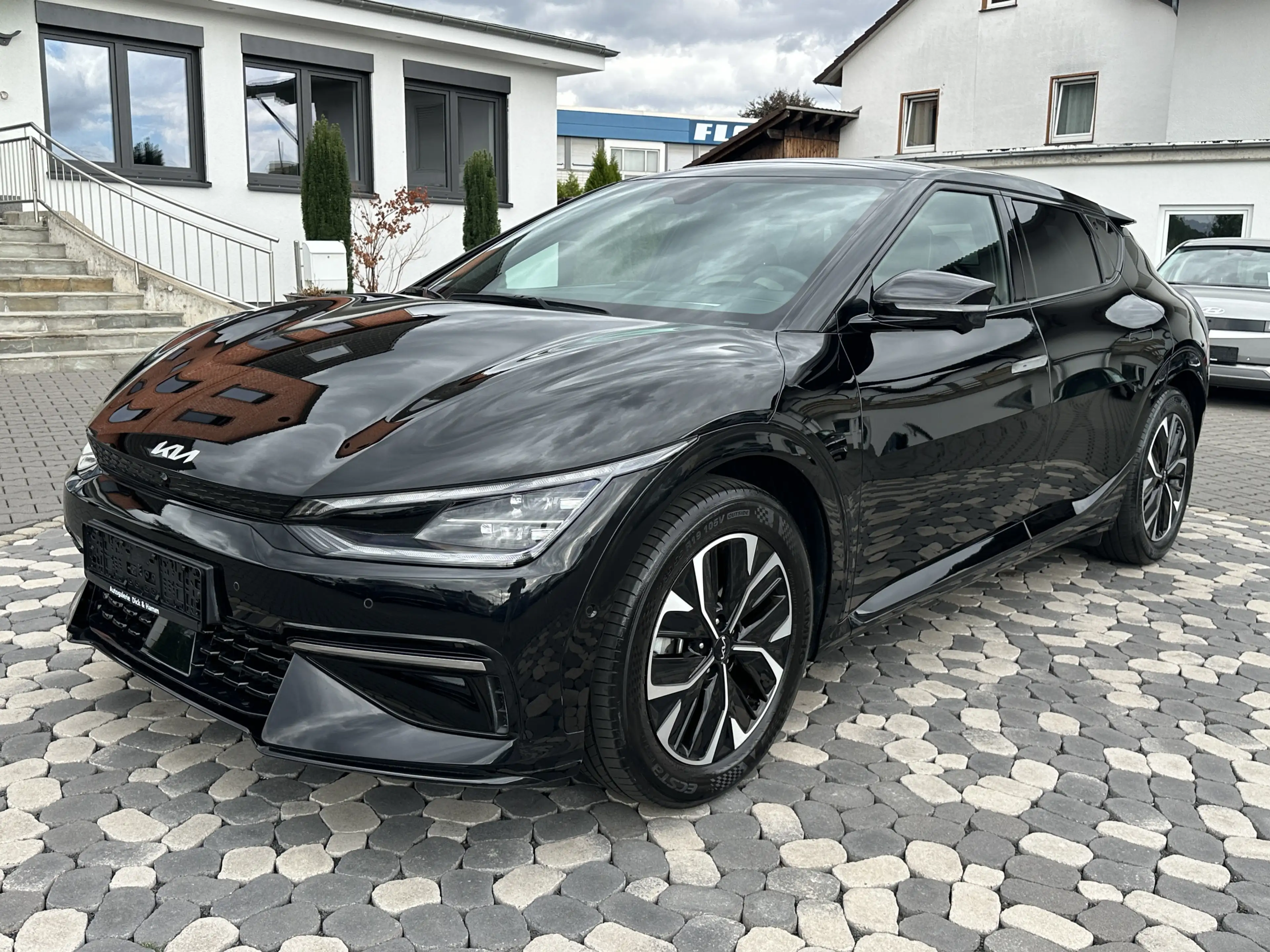 Kia EV6 GT-Line LED PANO HUD MEMO 360° AHK 77,4KWh — photo 4
