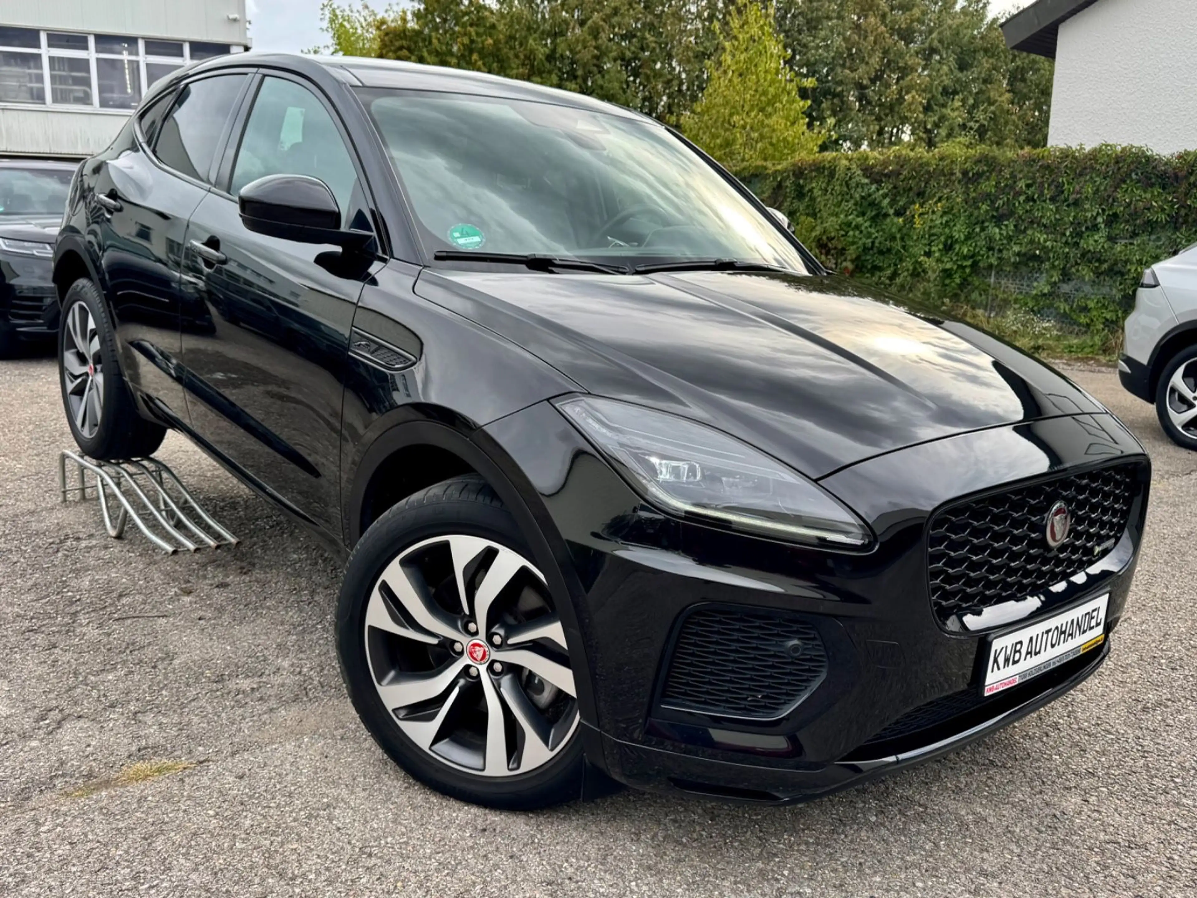Jaguar E-Pace E-PACE R-Dynamic HSE AWD — photo 7