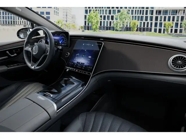 Mercedes-Benz Eqs view 9