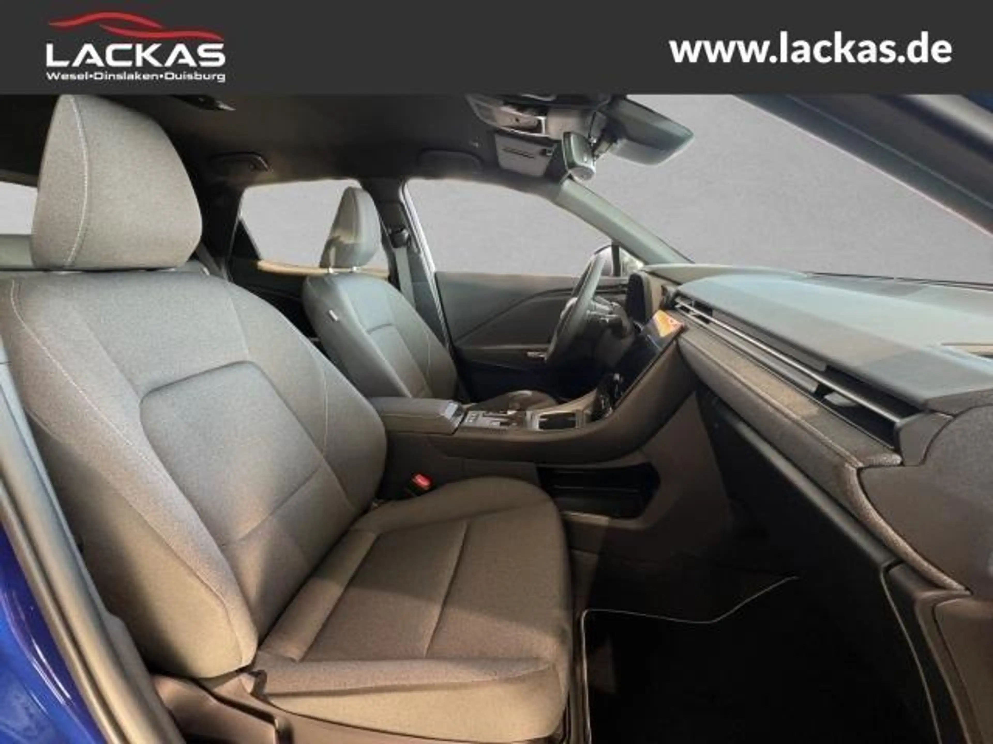 Lexus LBX Basis*1.5*KOMFORT-PAK.*SHZ 15J-GARANTIE — photo 3