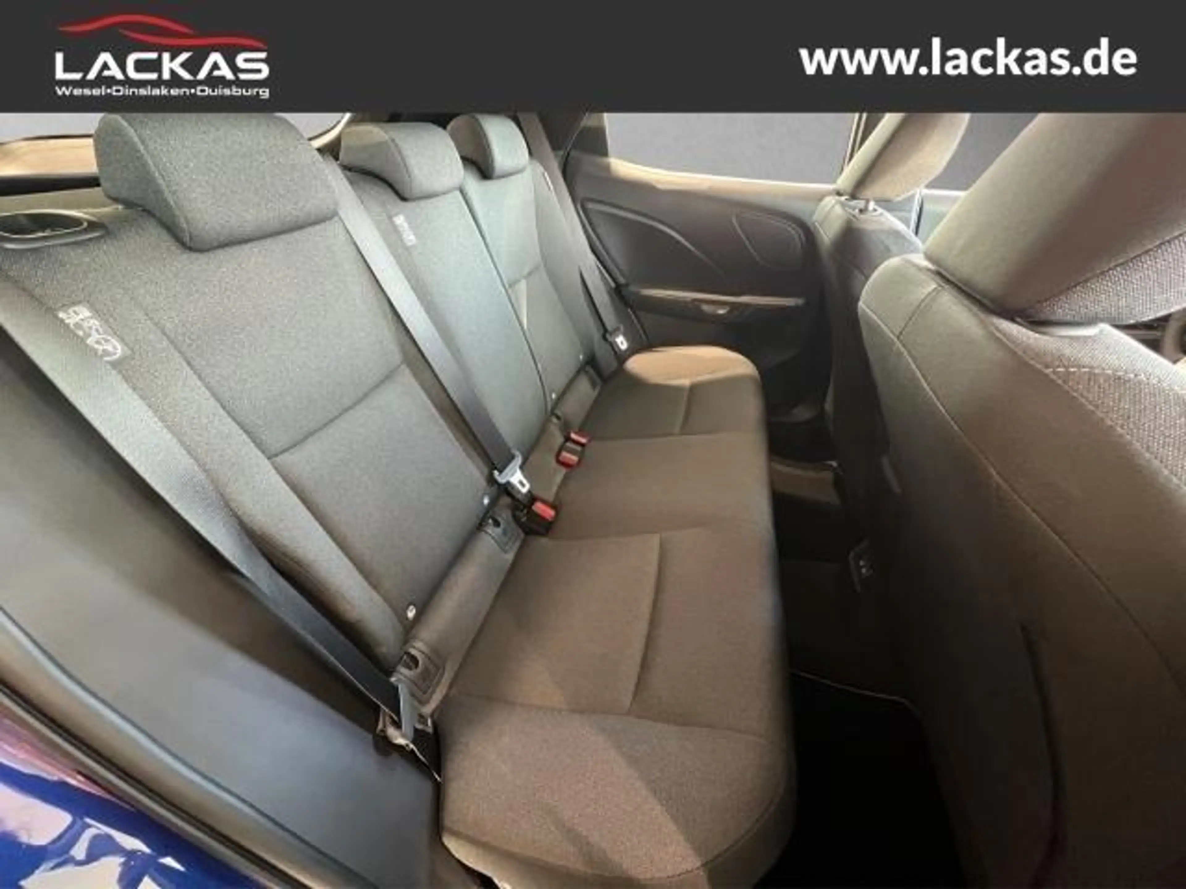 Lexus LBX Basis*1.5*KOMFORT-PAK.*SHZ 15J-GARANTIE — photo 2