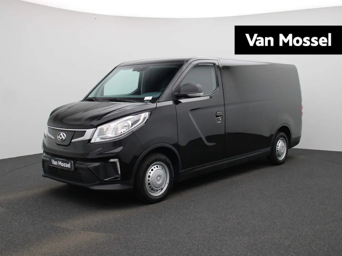 Maxus eDeliver 3 LWB 50 kWh | ECC | PDC | Cam | Чёрный - 1