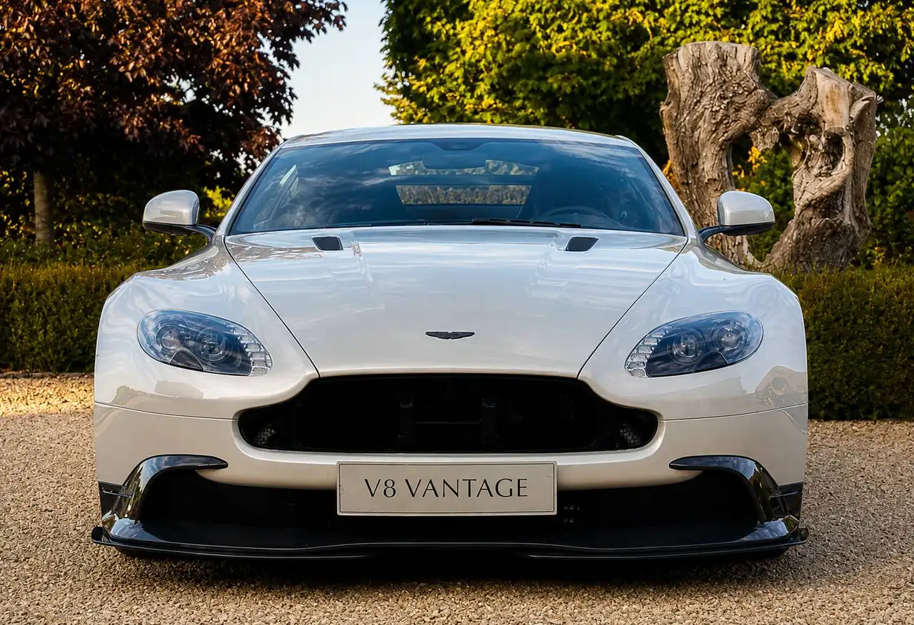 Aston Martin Vantage