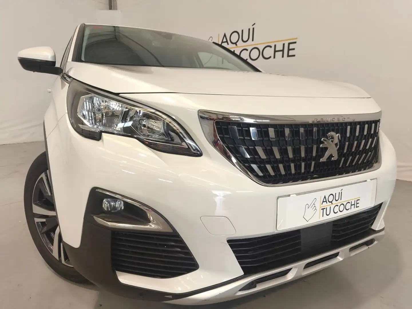 Peugeot 3008 Allure 1.2 PT 130cv Blanco - 1