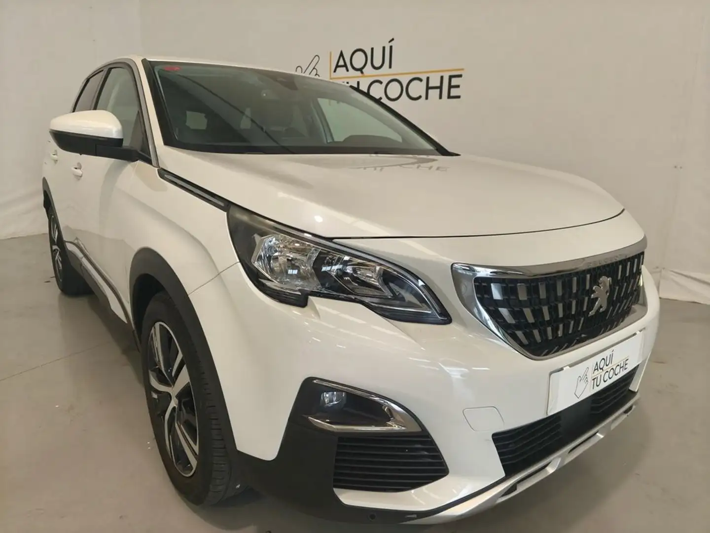 Peugeot 3008 Allure 1.2 PT 130cv Blanco - 2