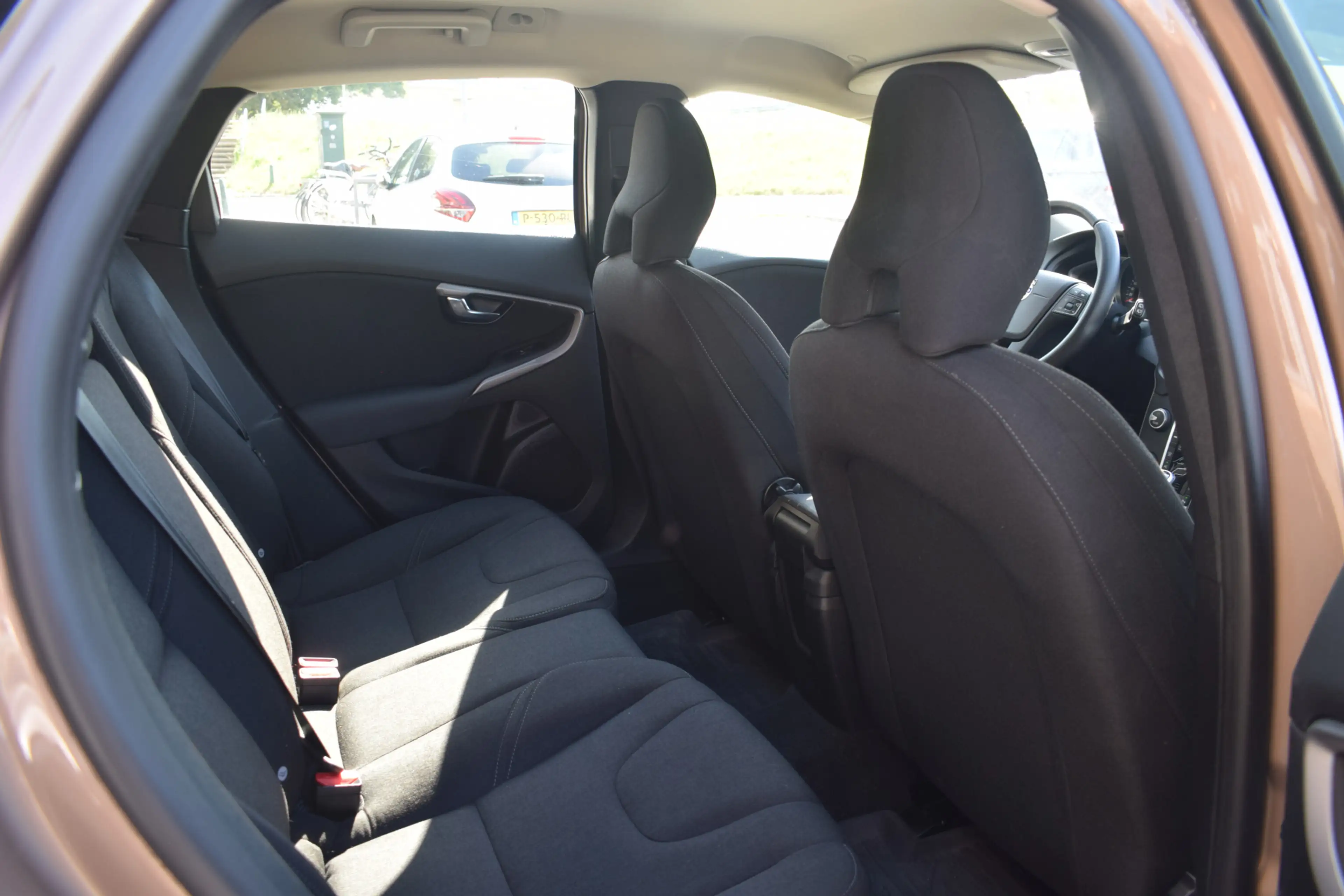 Volvo V40 Cross Country 1.5 T3 Momentum Automaat Climate Cruise PDC — photo 16