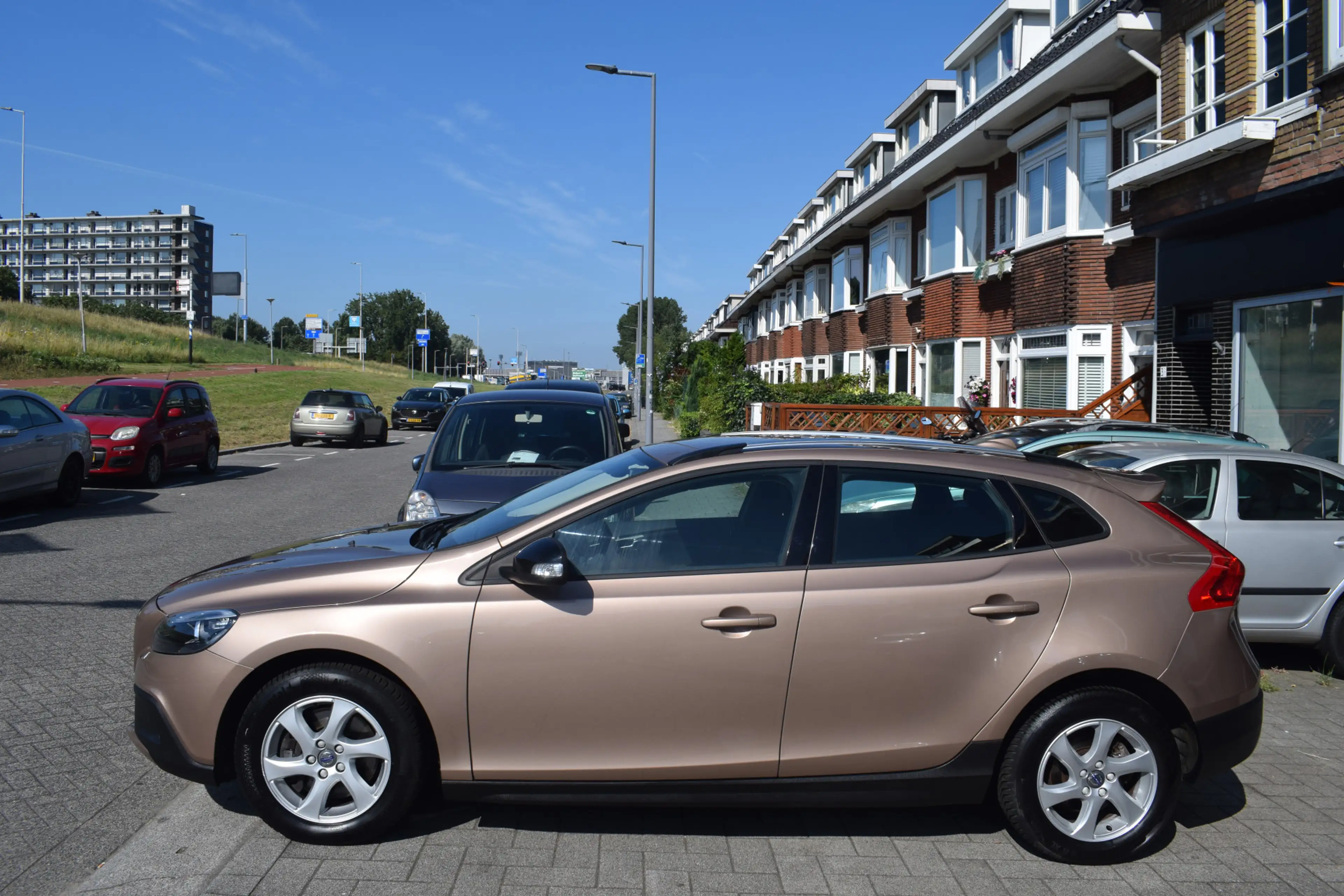 Volvo V40 Cross Country 1.5 T3 Momentum Automaat Climate Cruise PDC — photo 11