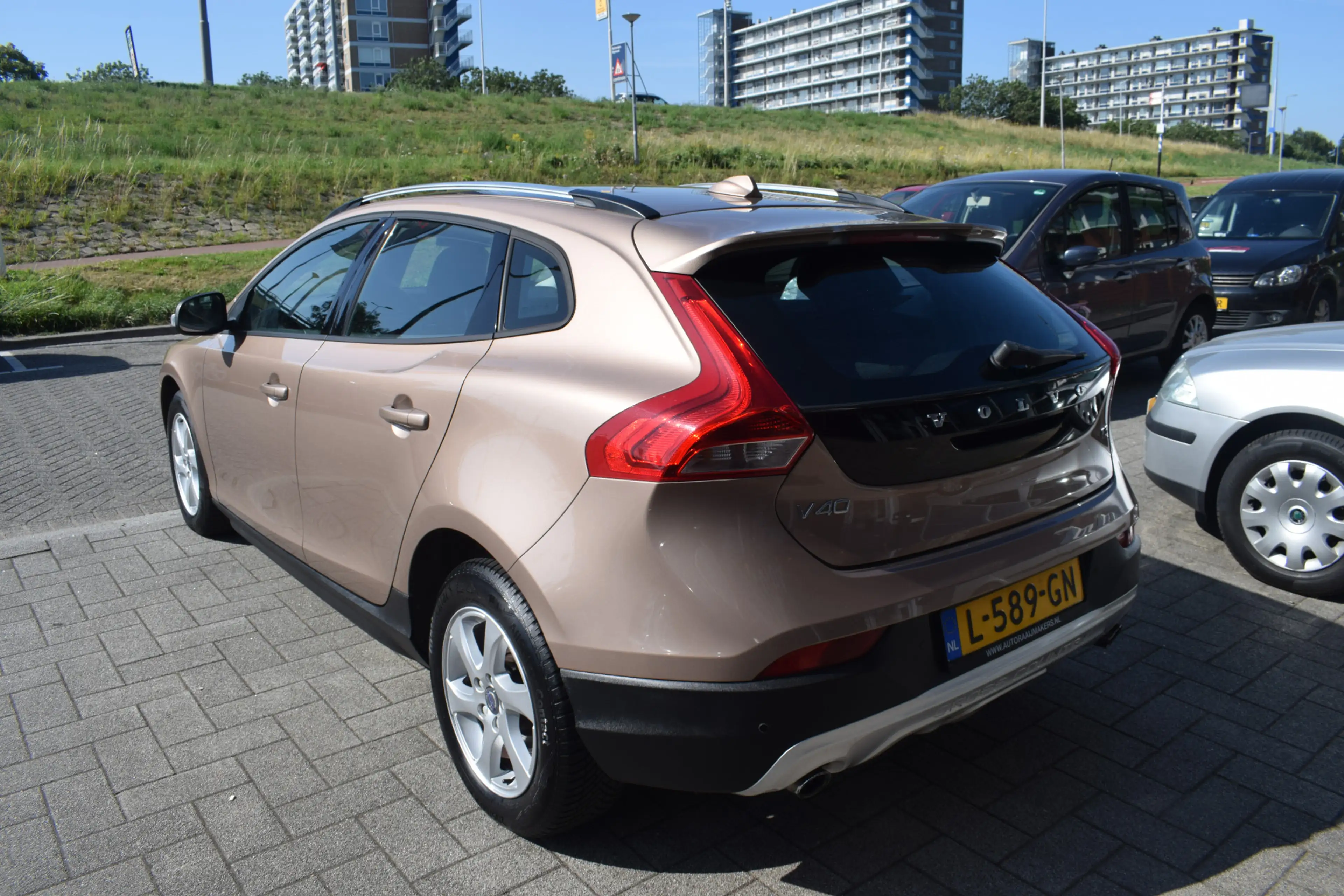 Volvo V40 Cross Country 1.5 T3 Momentum Automaat Climate Cruise PDC — photo 10