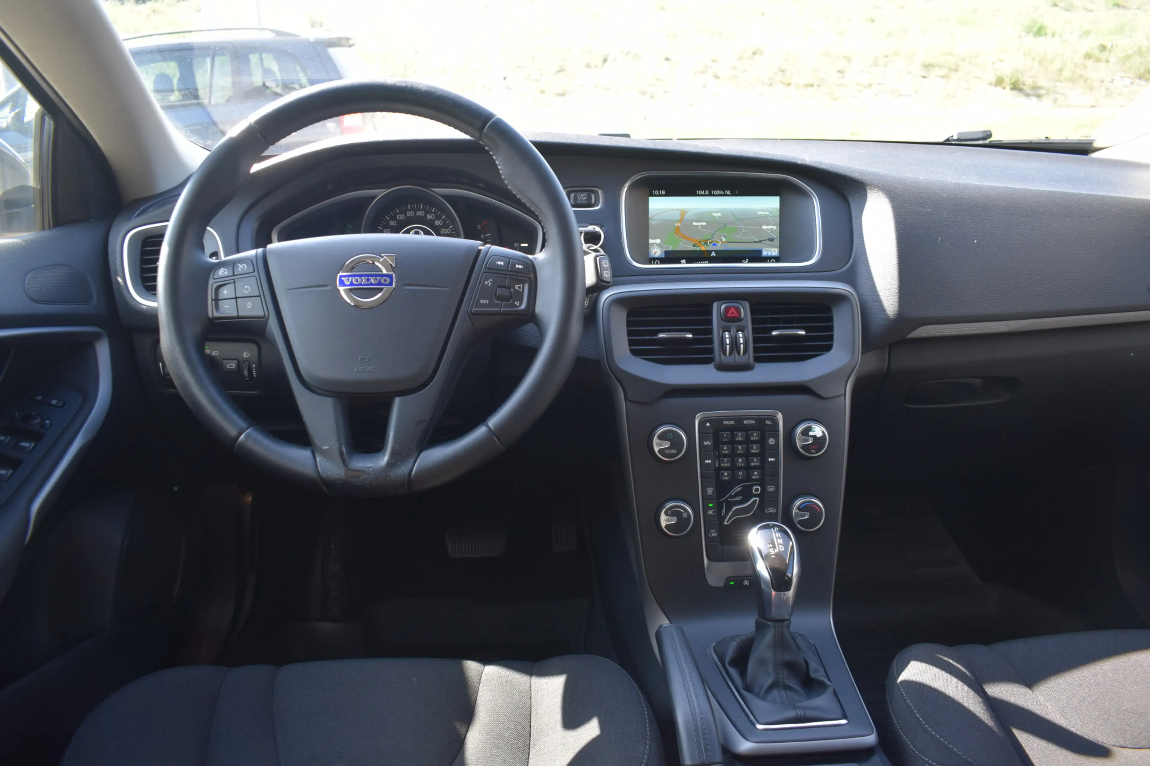 Volvo V40 Cross Country 1.5 T3 Momentum Automaat Climate Cruise PDC — photo 12