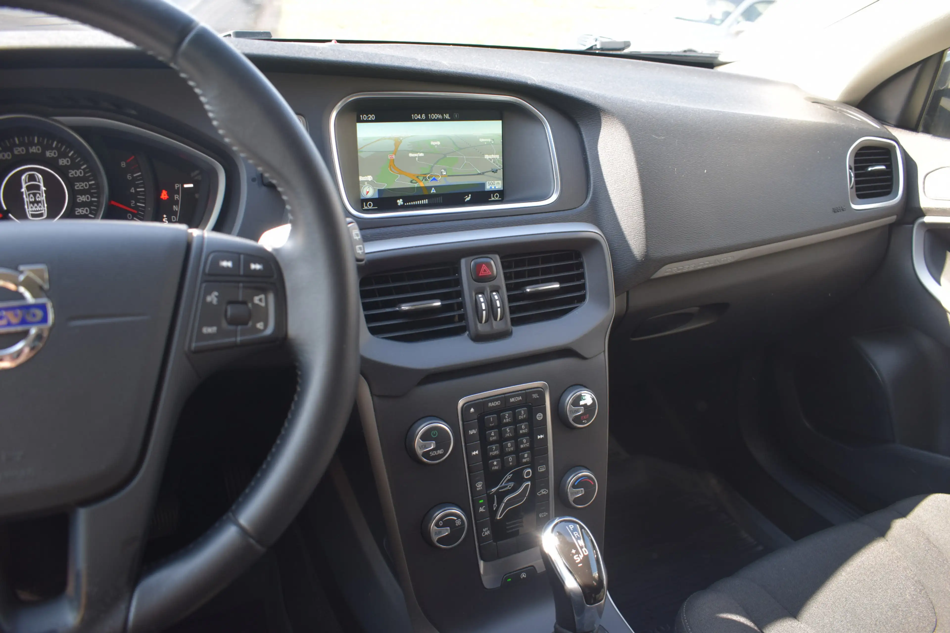 Volvo V40 Cross Country 1.5 T3 Momentum Automaat Climate Cruise PDC — photo 23