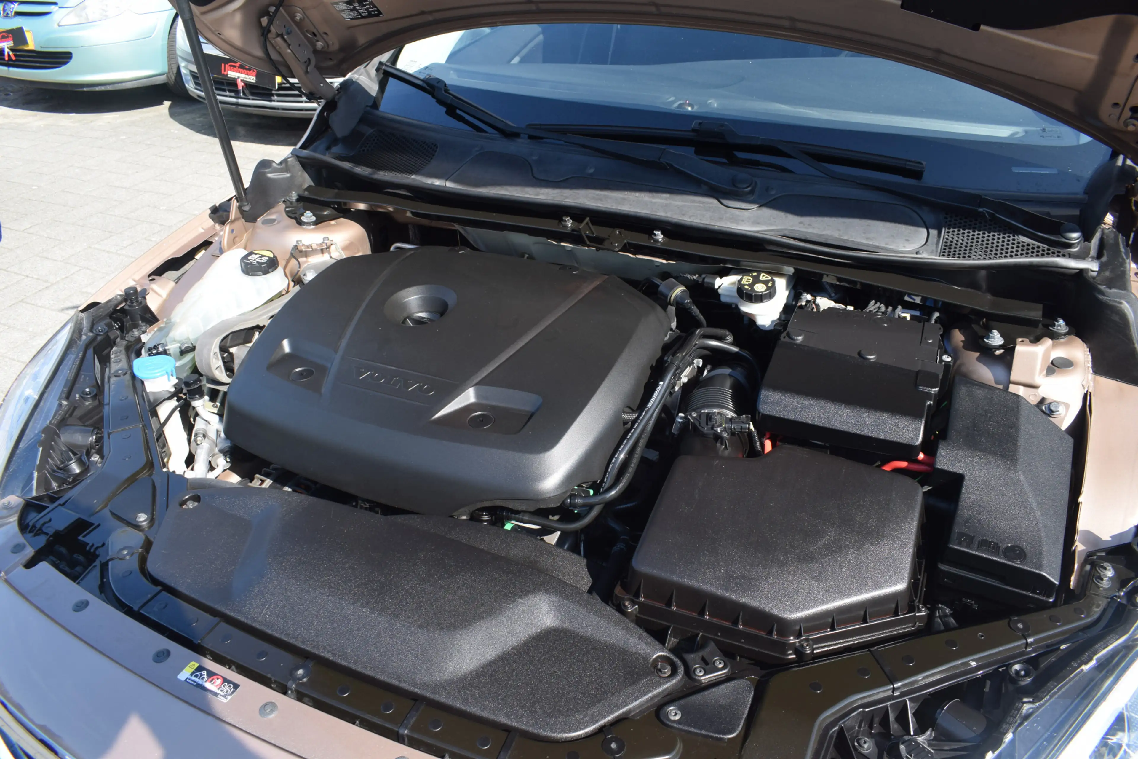 Volvo V40 Cross Country 1.5 T3 Momentum Automaat Climate Cruise PDC — photo 30
